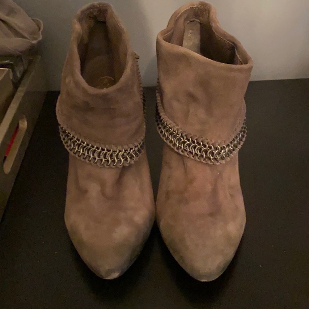 Ash suede taupe heeled booties